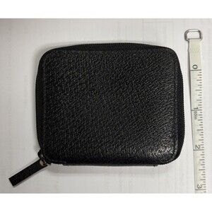 Gucci Small Black Leather Zip Around Coin Purse Wallet Made in Italy With COA.